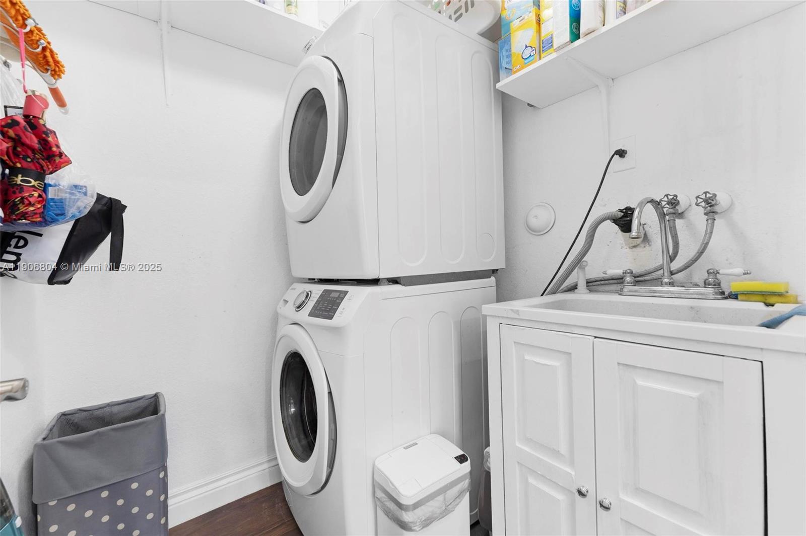 MAYFAIR AT PARKLAND - Residential