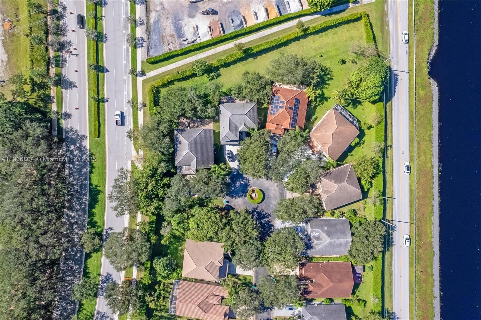 MAYFAIR AT PARKLAND - Residential