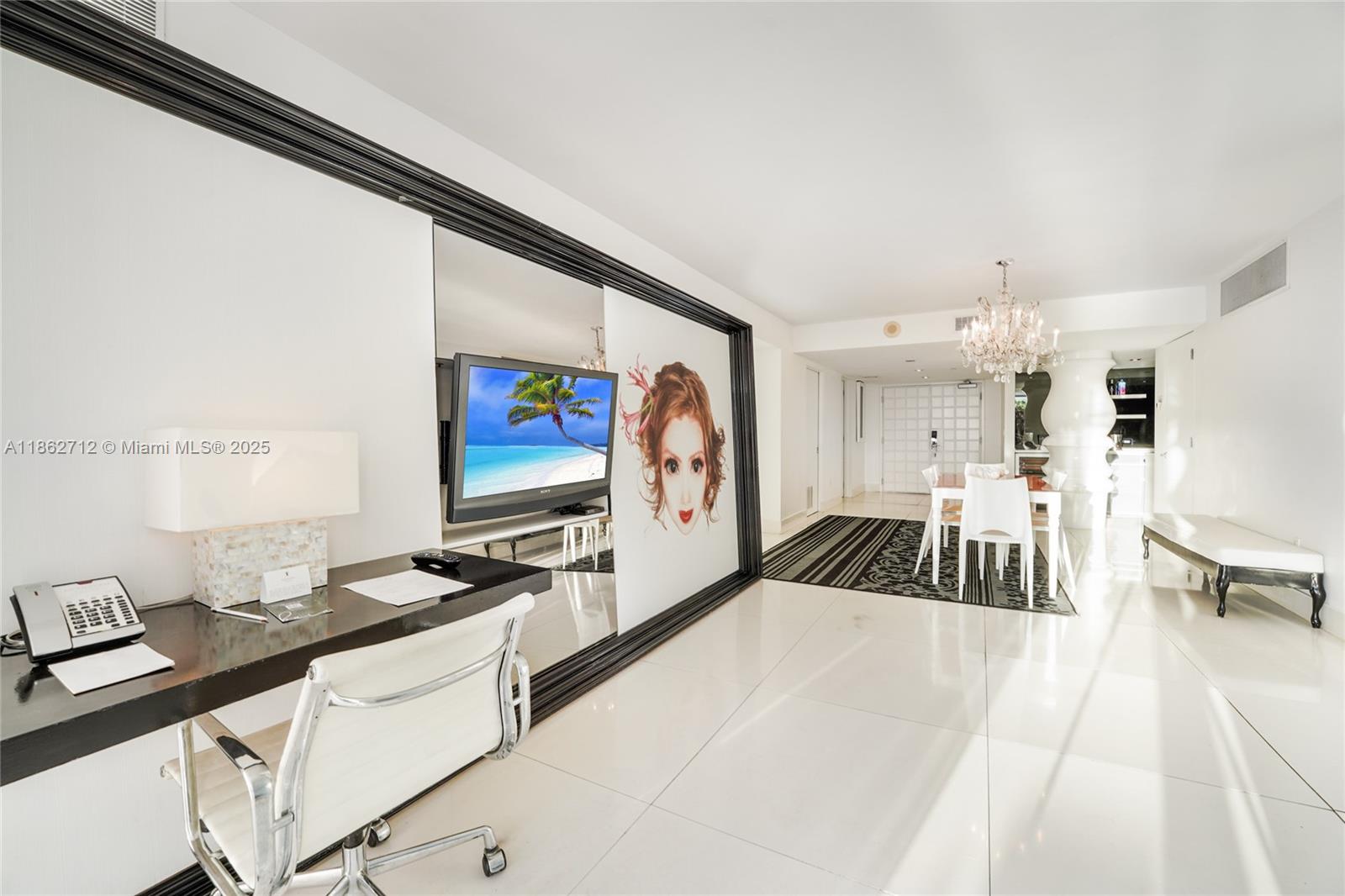 1100 West Ave TS-4
