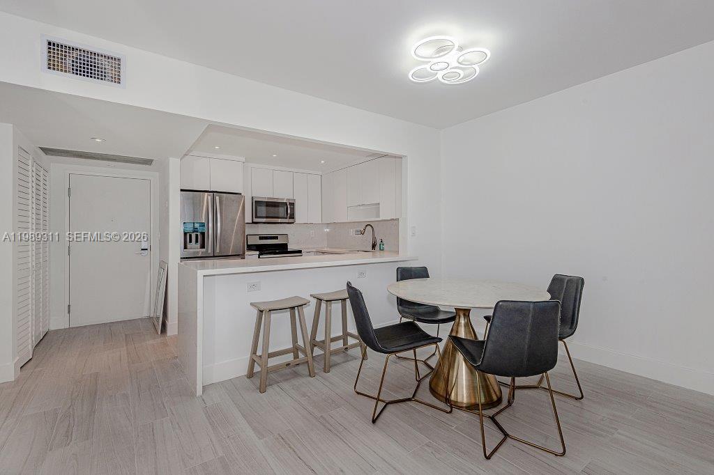 RONEY PALACE CONDO - Residential Lease