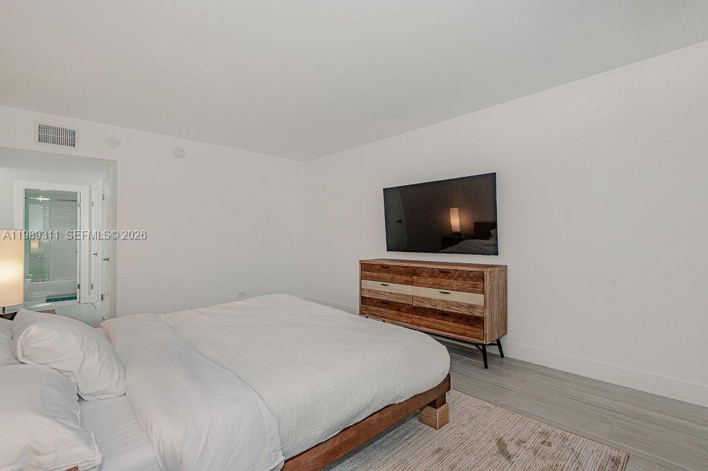 RONEY PALACE CONDO - Residential Lease