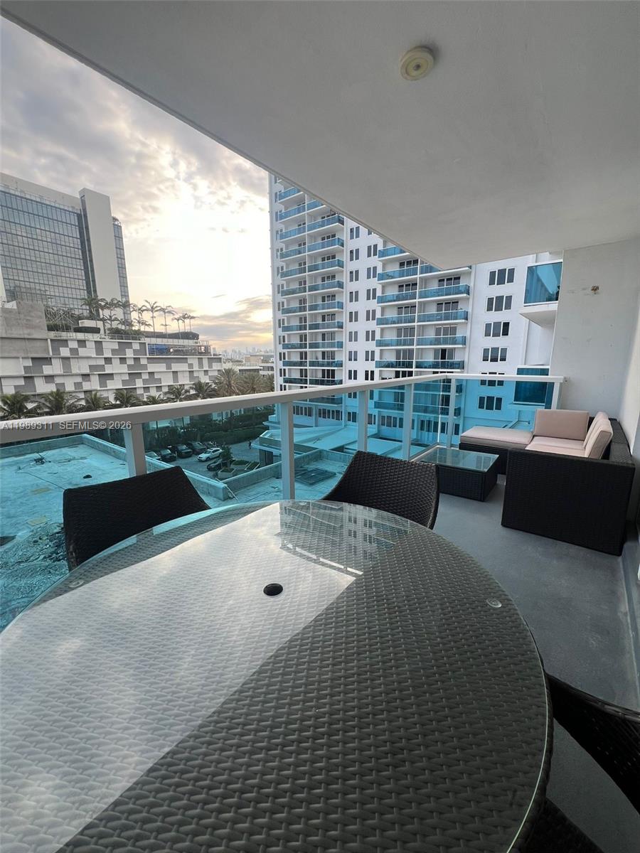 RONEY PALACE CONDO - Residential Lease