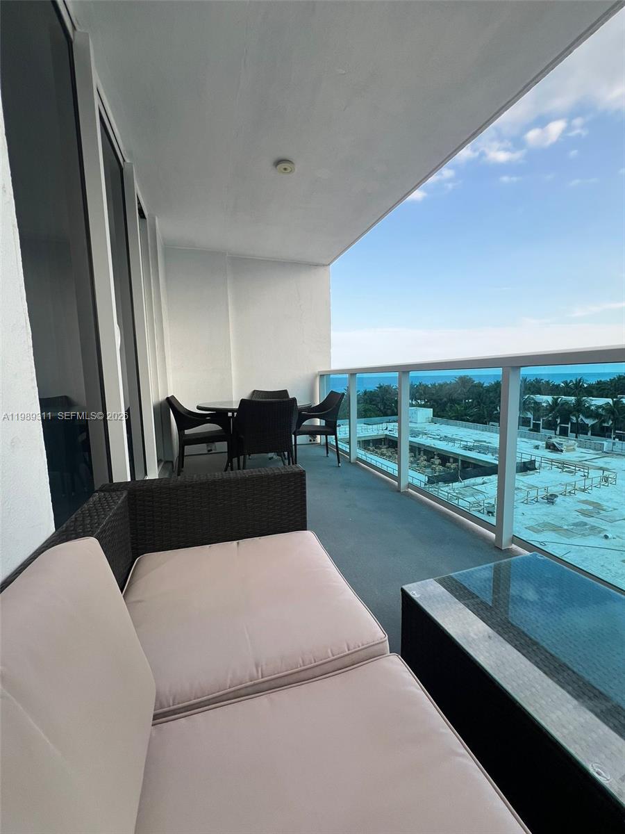 RONEY PALACE CONDO - Residential Lease