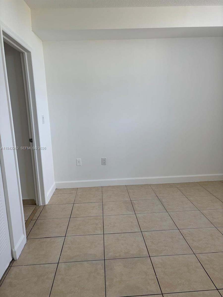 ALTOS DE MIAMI CONDO - Residential Lease