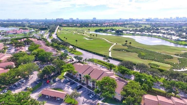 MILANO CONDO - Residential