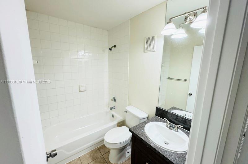 MILANO CONDO - Residential