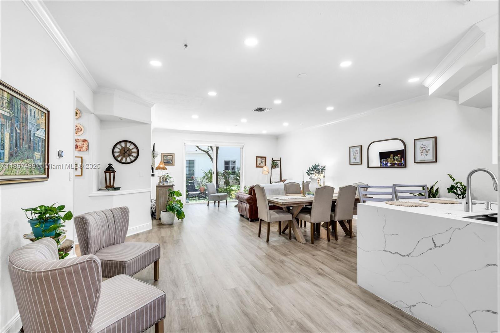 BOARDWALK AT VIZCAYA COND - Residential