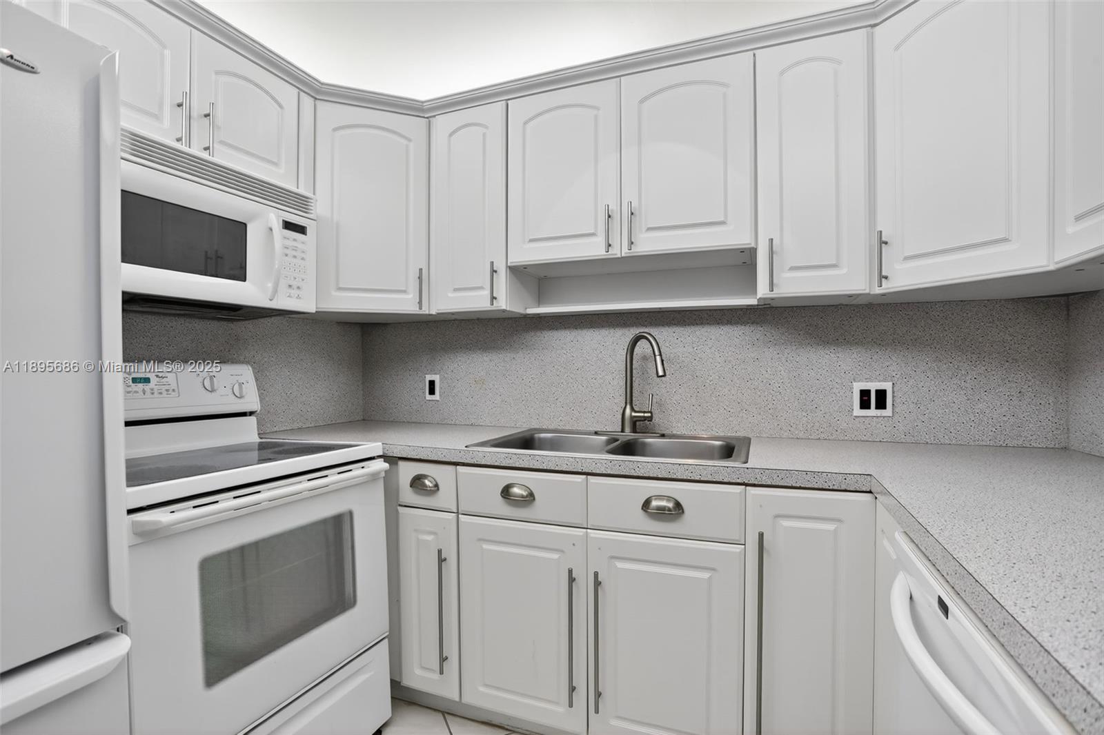 BROOKFIELD GARDENS NORTH - Residential