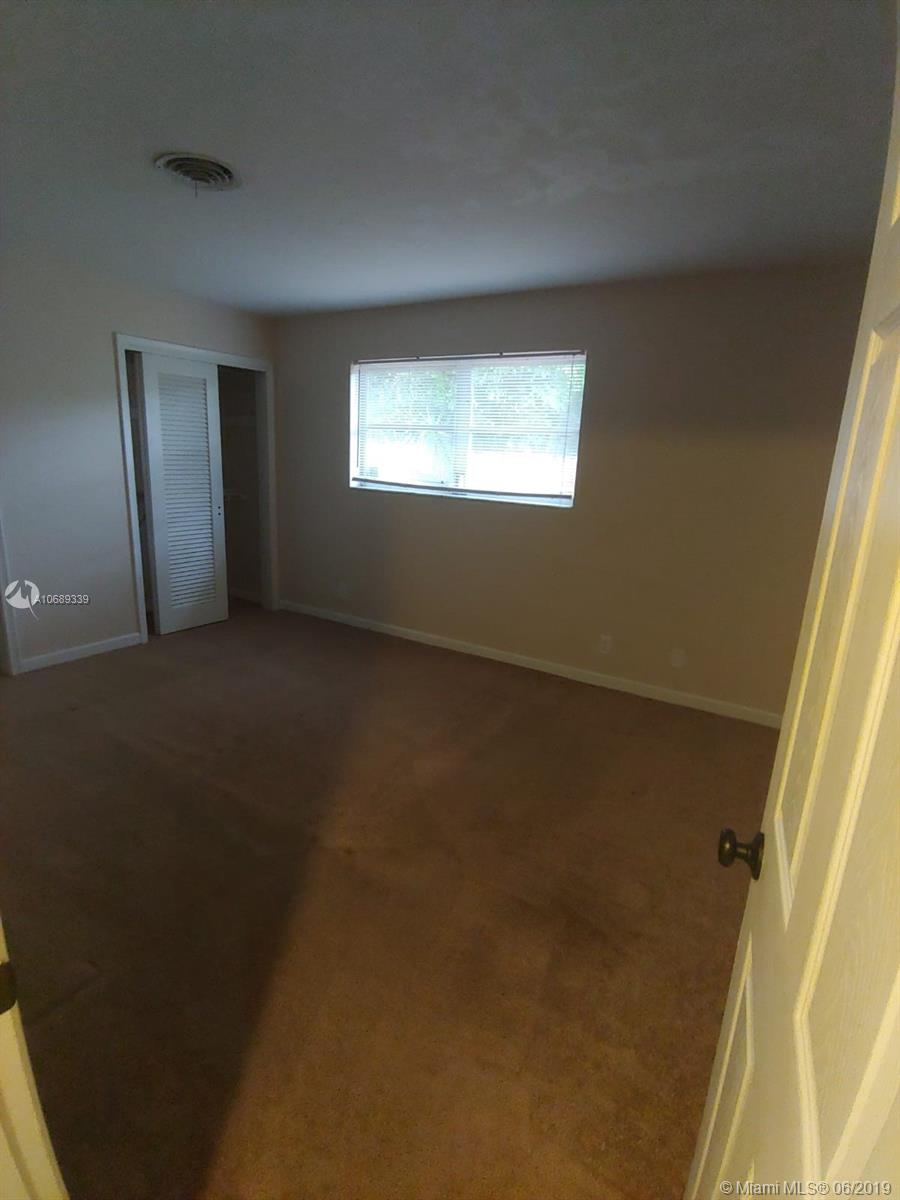 IMPERIAL POINT 2 SEC - Residential