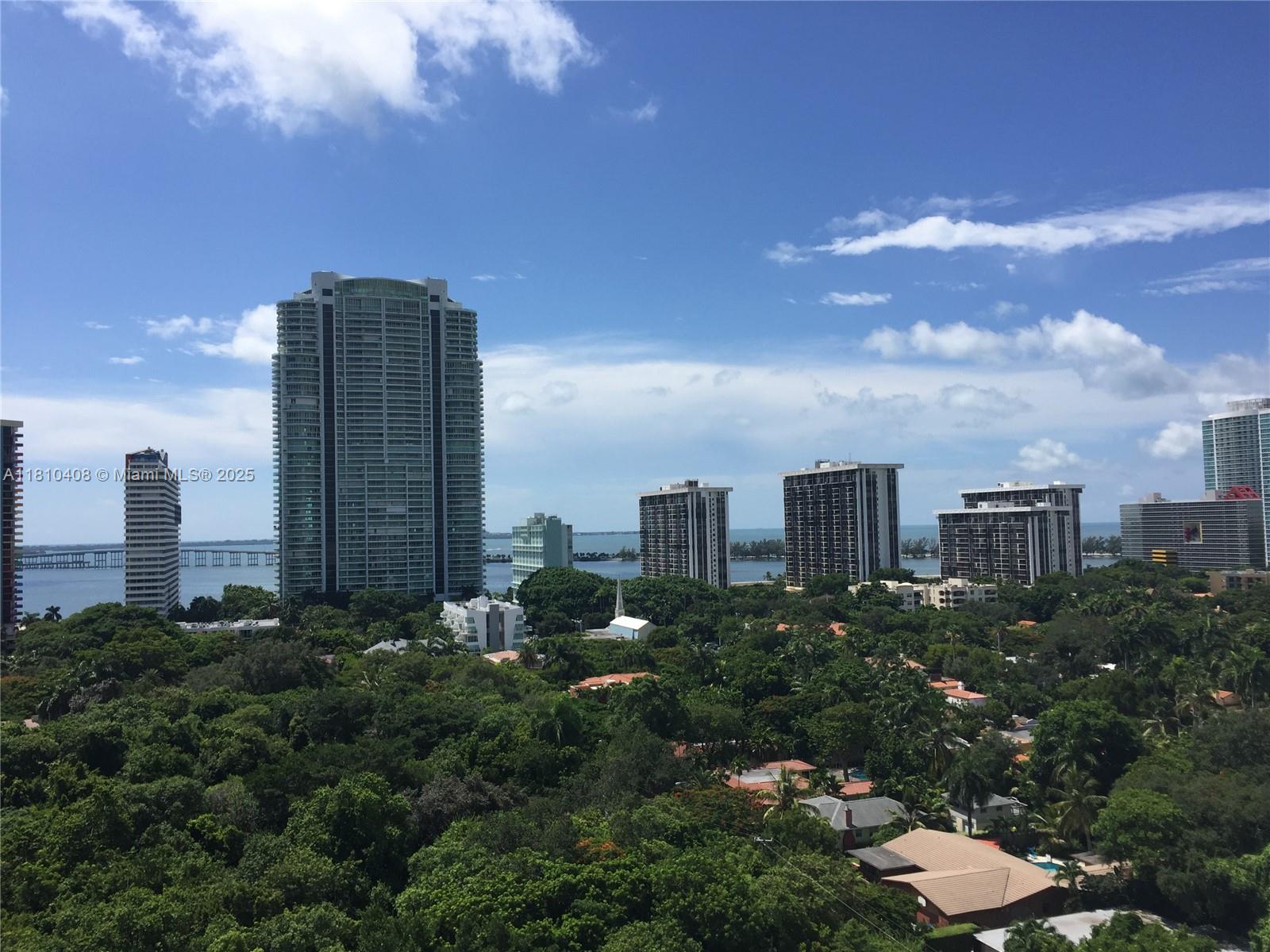 1600 SW 1st Ave 813