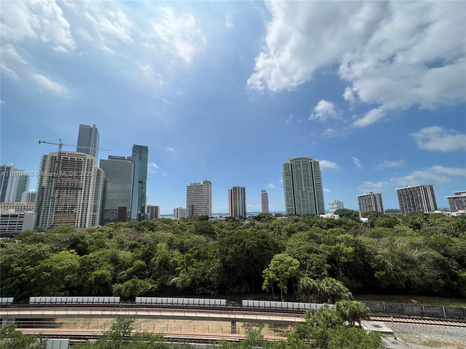 LE PARC AT BRICKELL CONDO - Residential