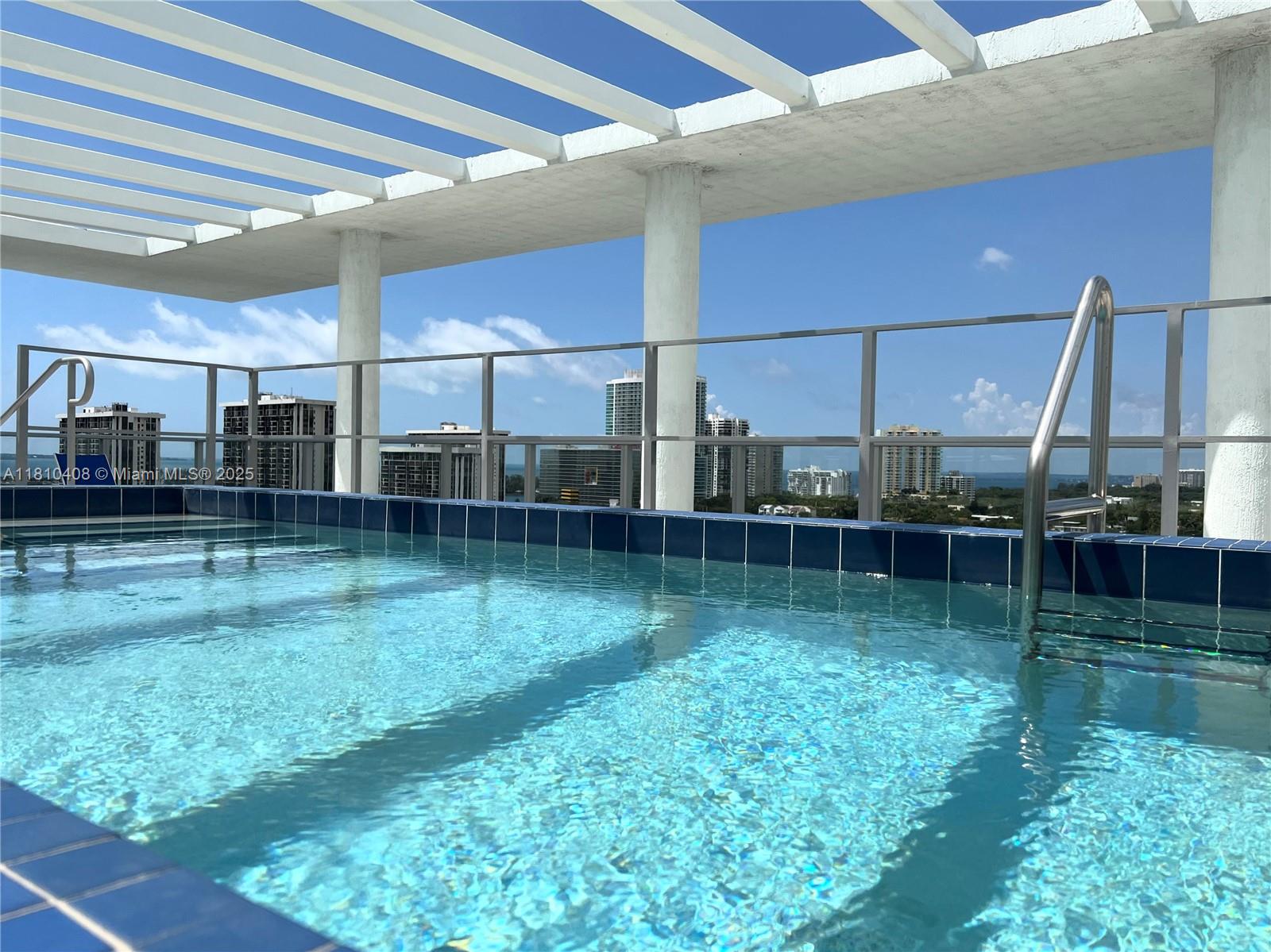 LE PARC AT BRICKELL CONDO - Residential