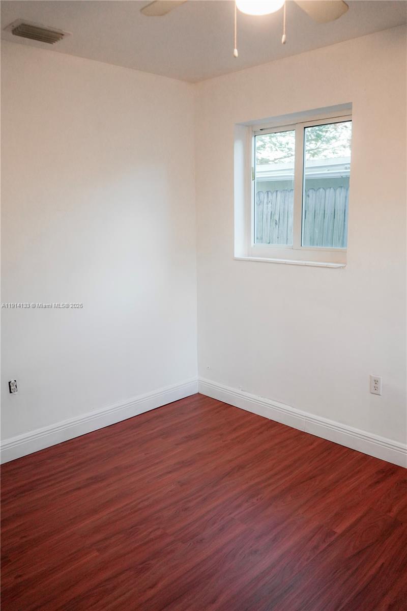 BOULEVARD HEIGHTS SEC 8 - Residential Lease