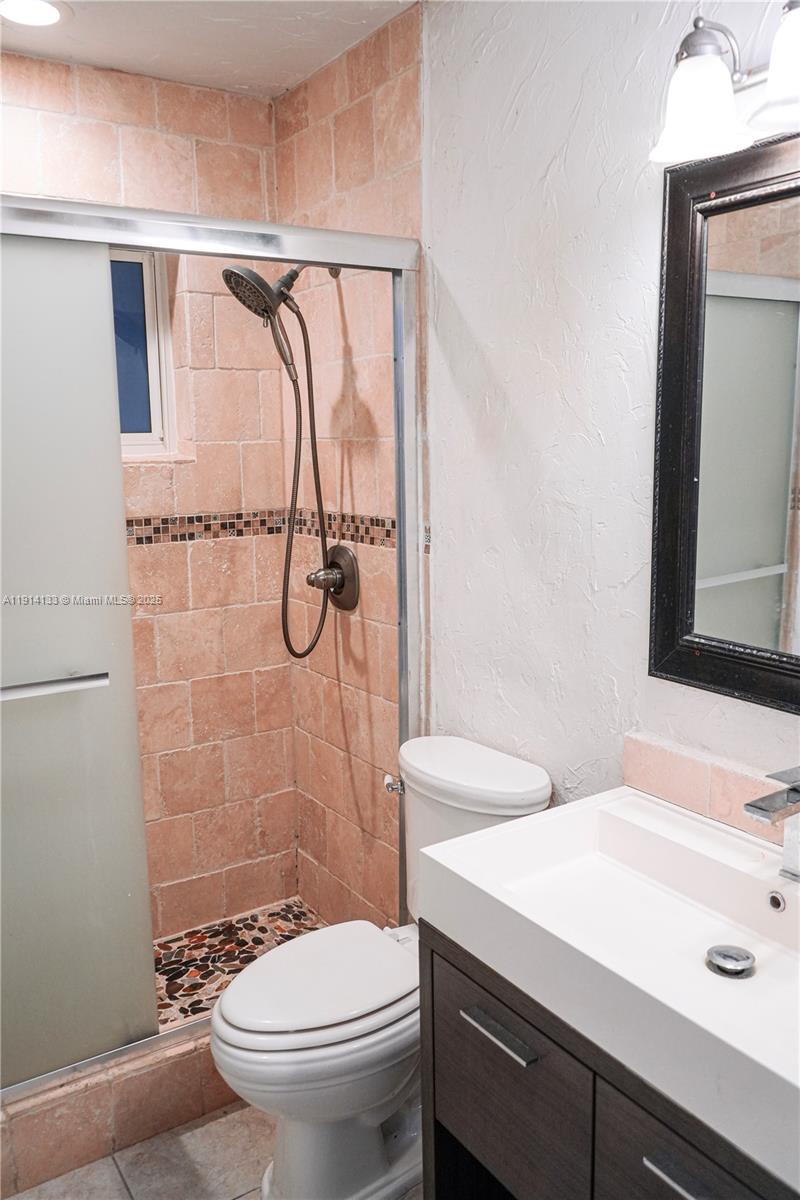 BOULEVARD HEIGHTS SEC 8 - Residential Lease