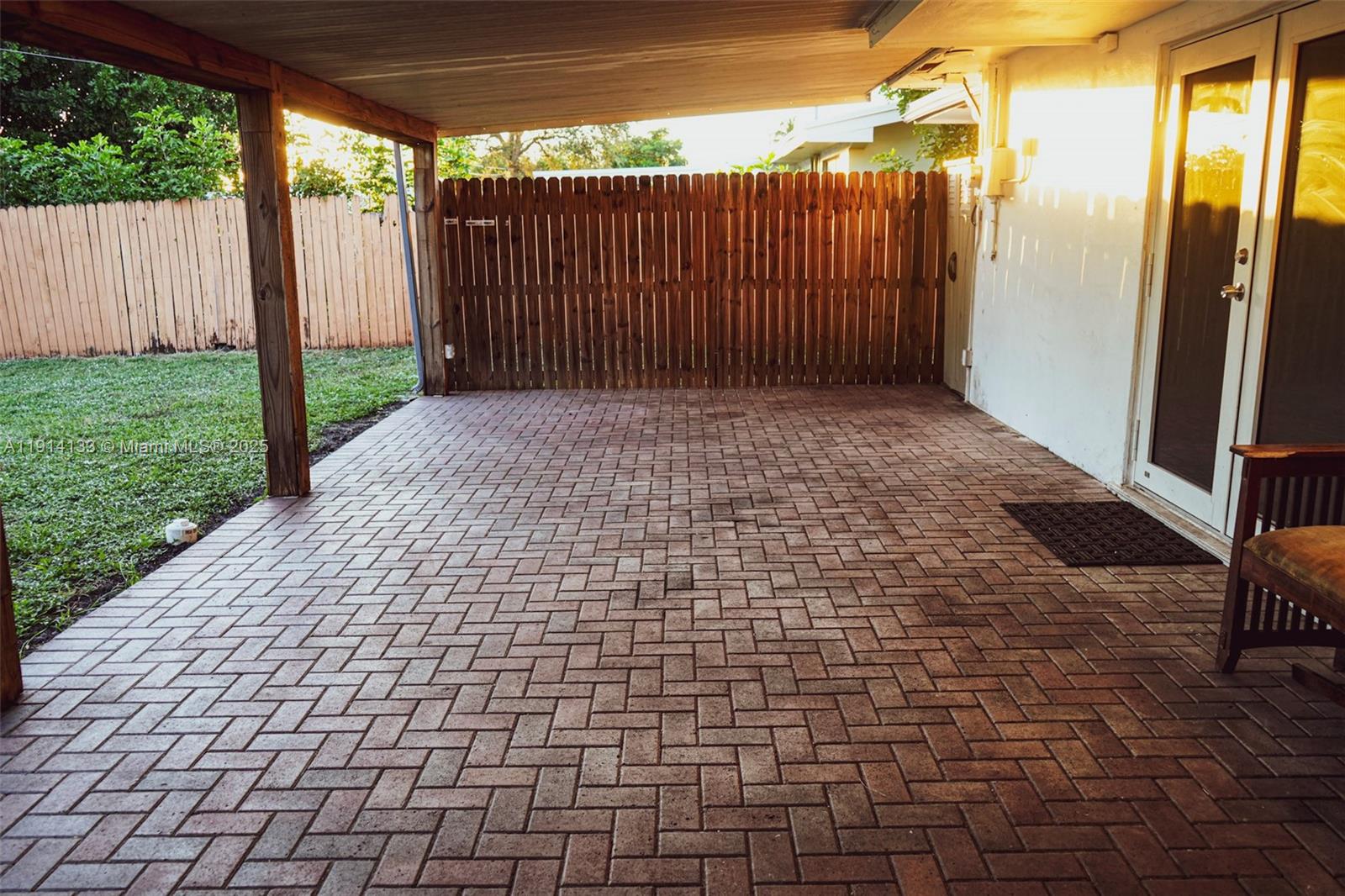 BOULEVARD HEIGHTS SEC 8 - Residential Lease