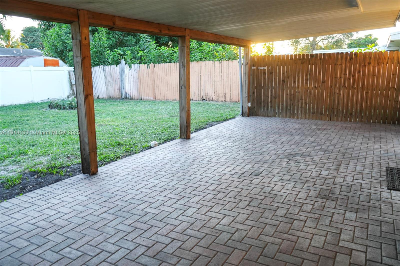 BOULEVARD HEIGHTS SEC 8 - Residential Lease