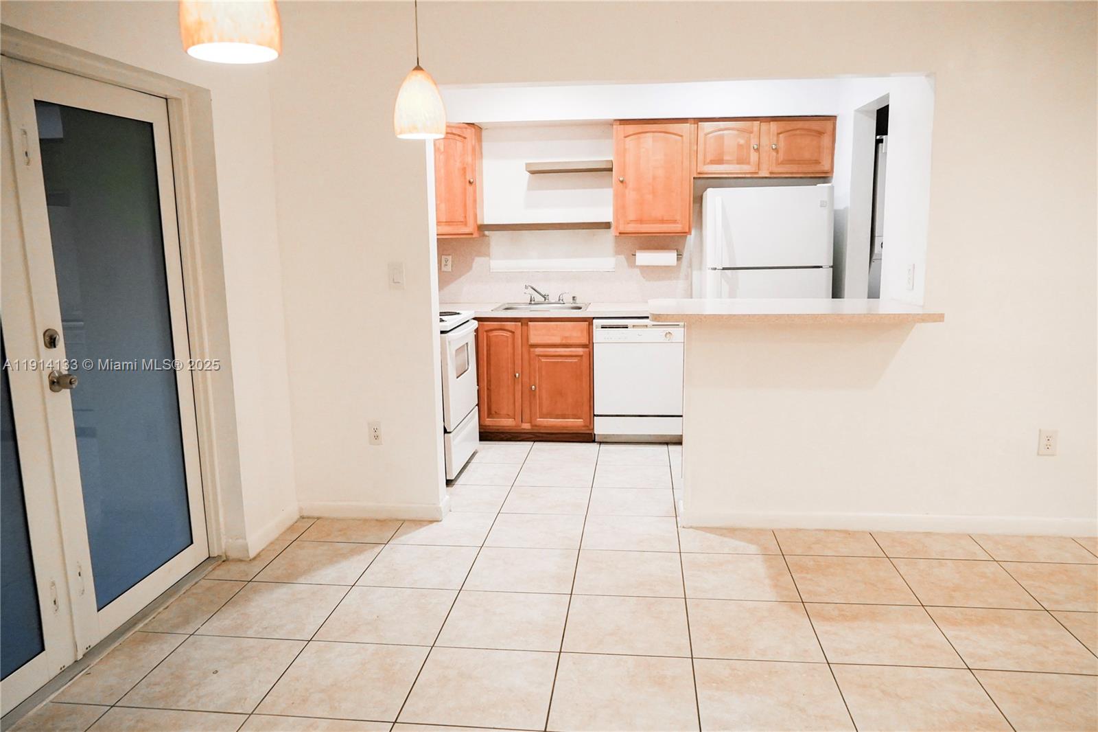 BOULEVARD HEIGHTS SEC 8 - Residential Lease