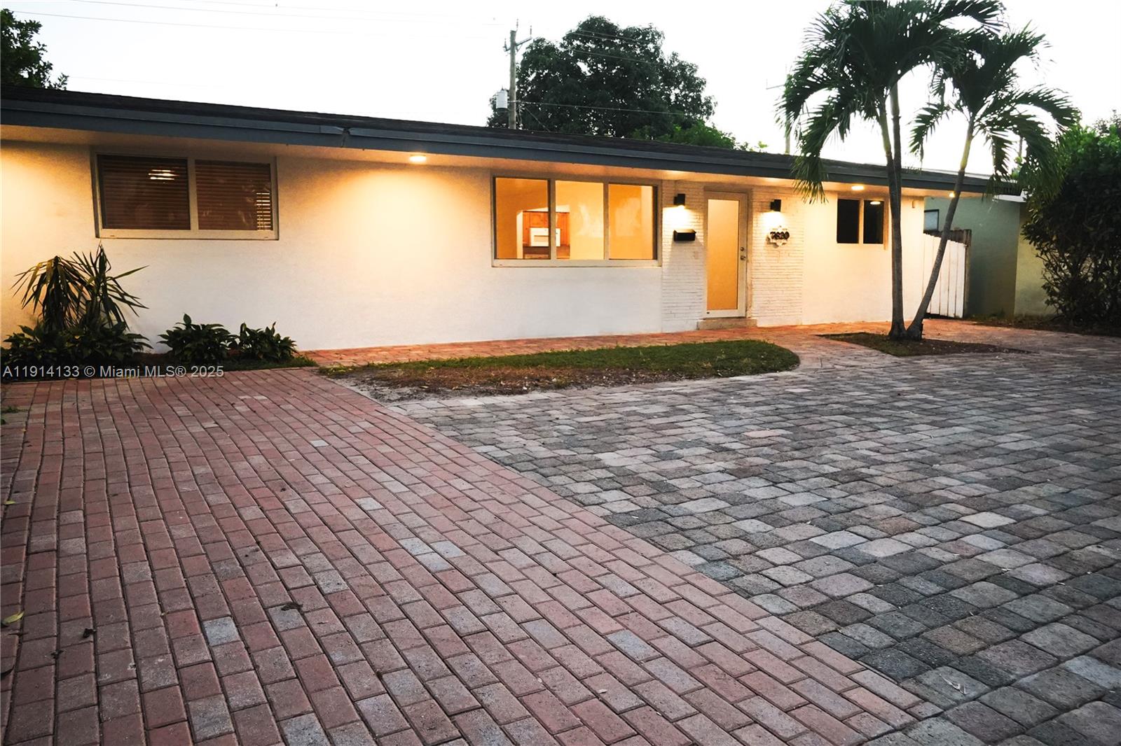 BOULEVARD HEIGHTS SEC 8 - Residential Lease