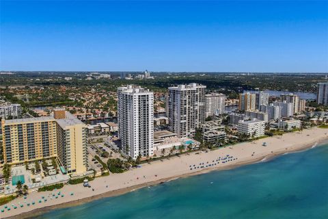 Condominium in Hollywood FL 2301 Ocean Dr Dr 40.jpg