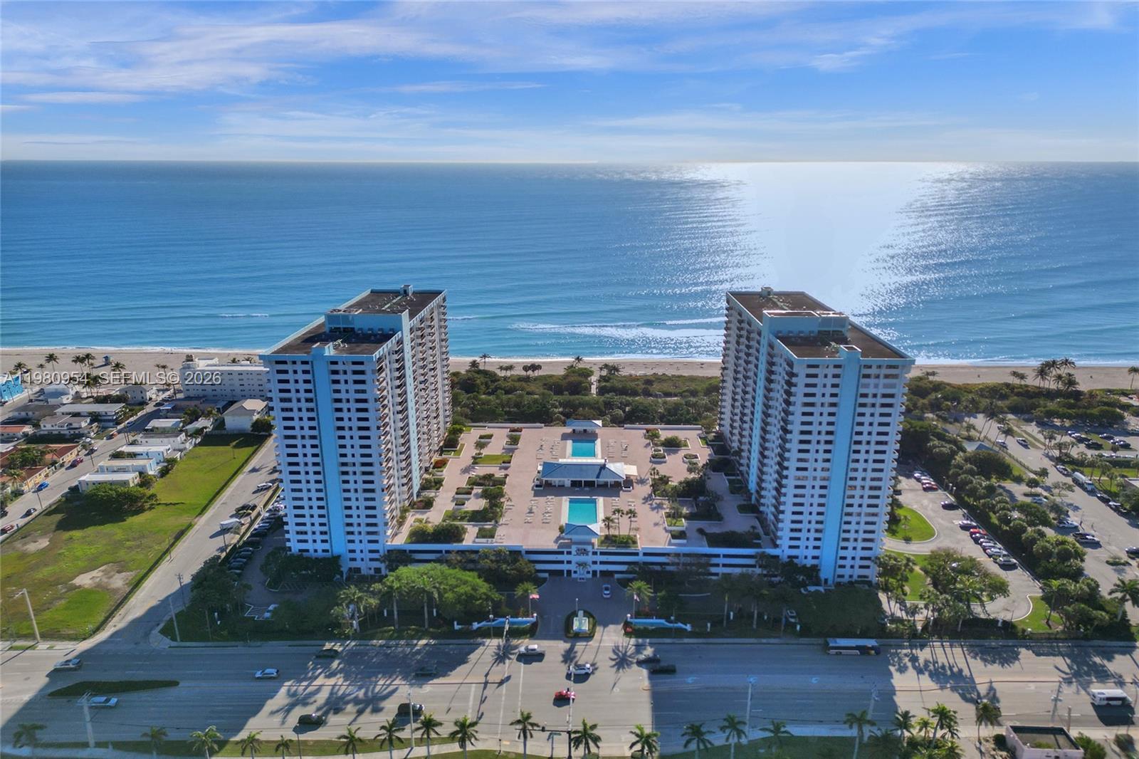 SUMMIT CONDO - Residential