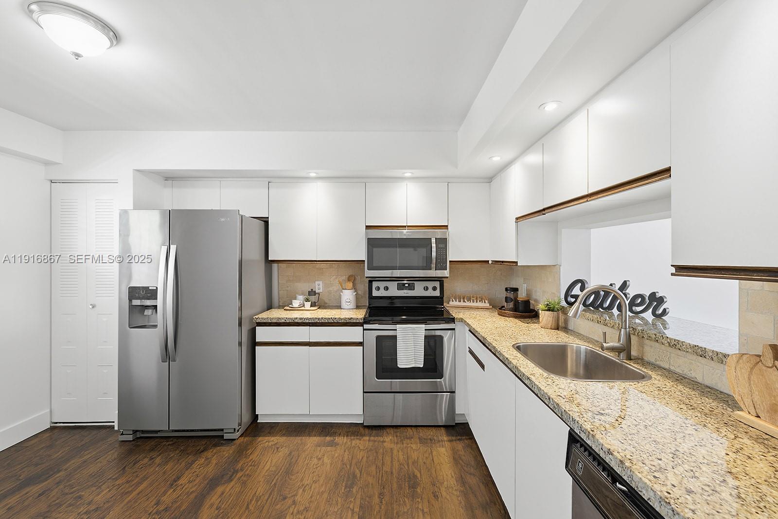 BUCKINGHAM AT CENTURY VIL - Residential Lease