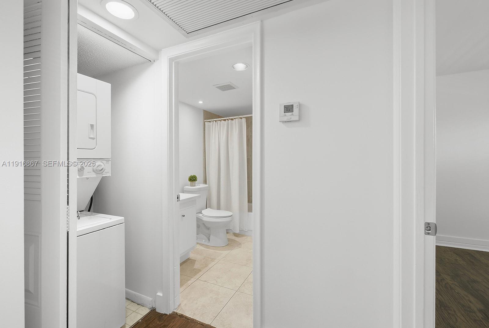 BUCKINGHAM AT CENTURY VIL - Residential Lease