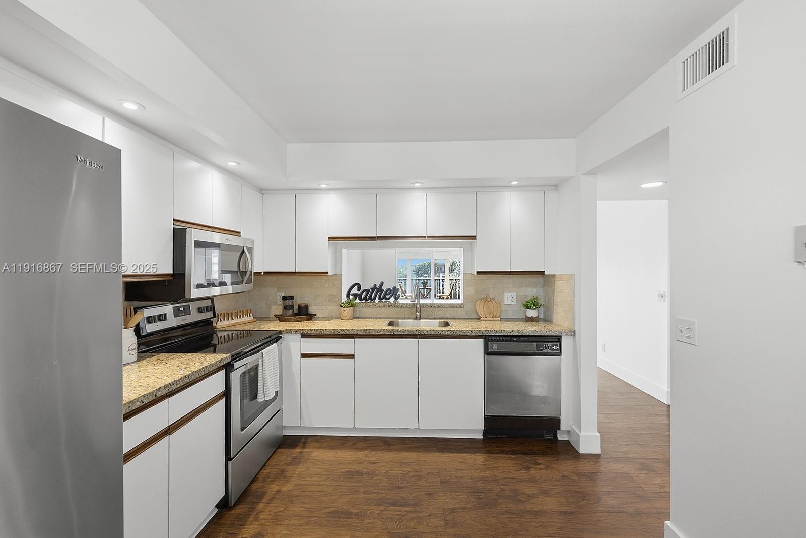 BUCKINGHAM AT CENTURY VIL - Residential Lease