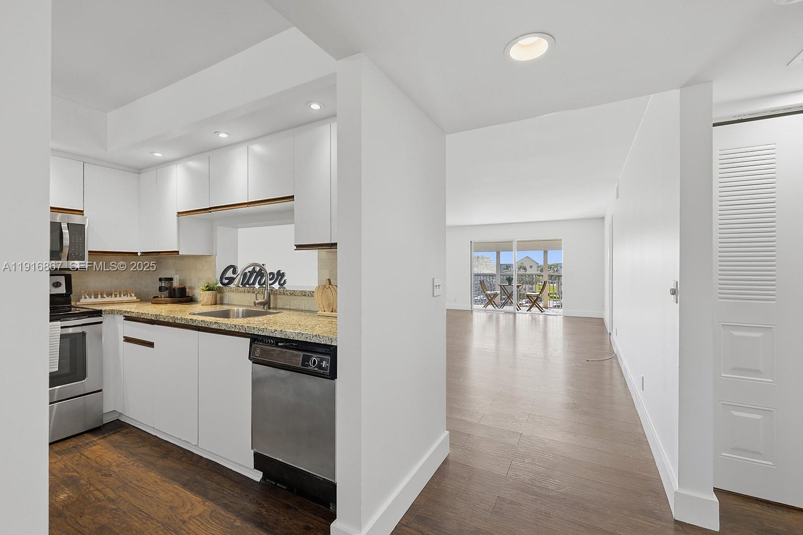 BUCKINGHAM AT CENTURY VIL - Residential Lease