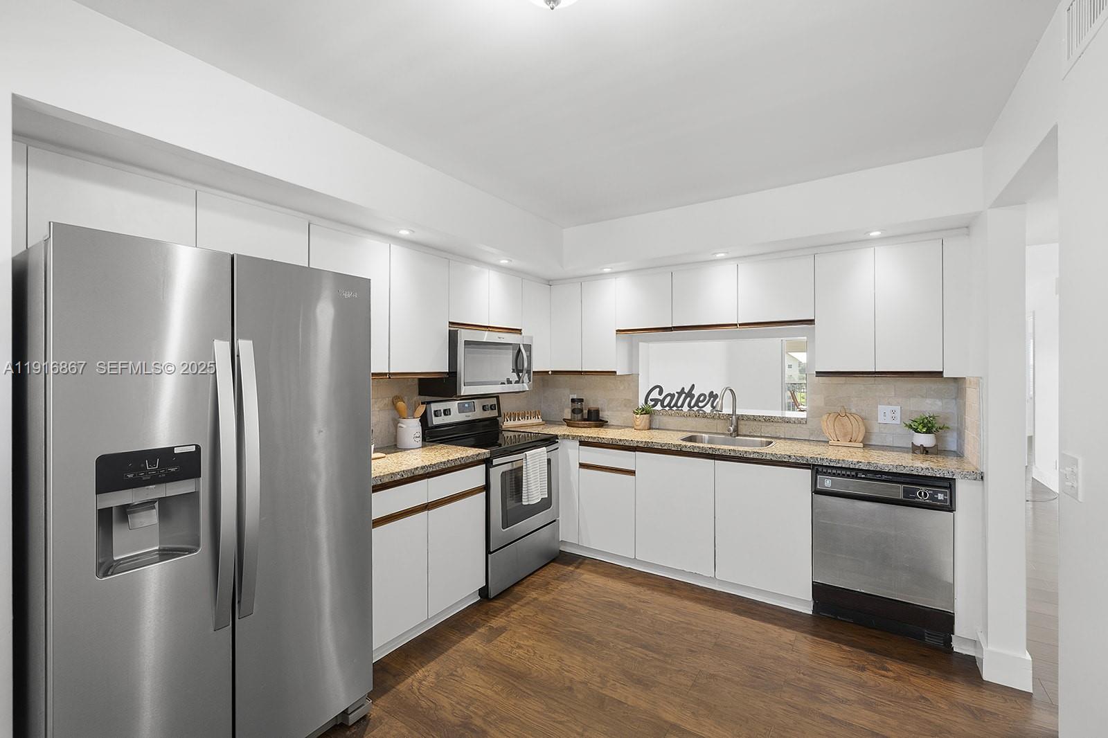 BUCKINGHAM AT CENTURY VIL - Residential Lease