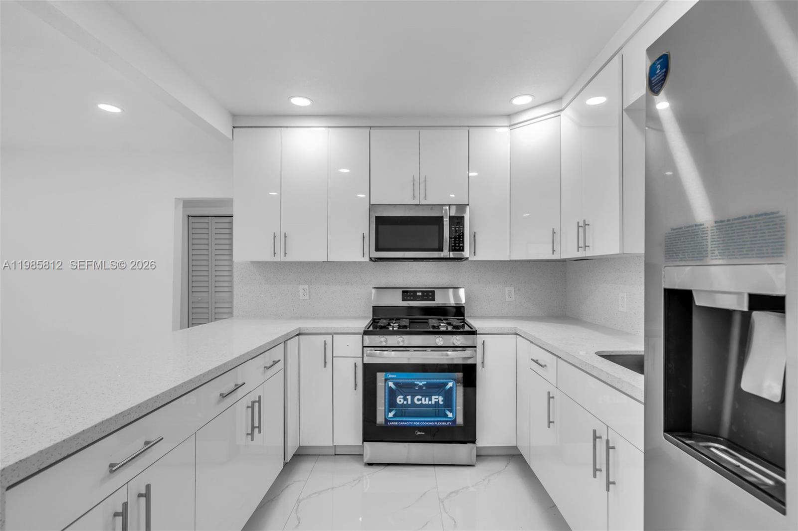 IRONS MANOR HIGH PINE ADD - Residential