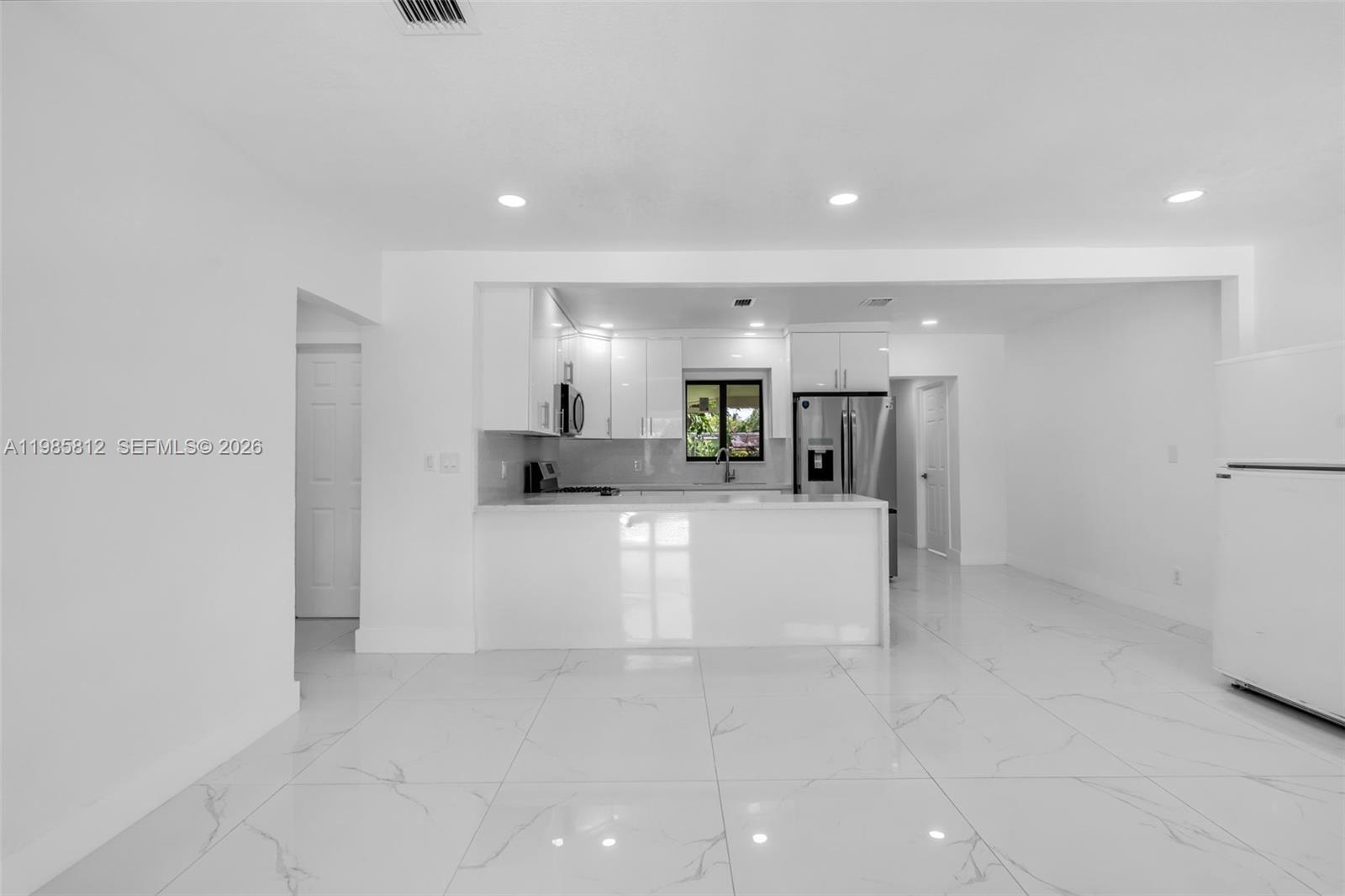 IRONS MANOR HIGH PINE ADD - Residential