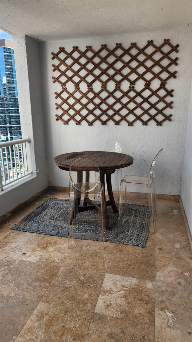 THE SAIL CONDO - Residential