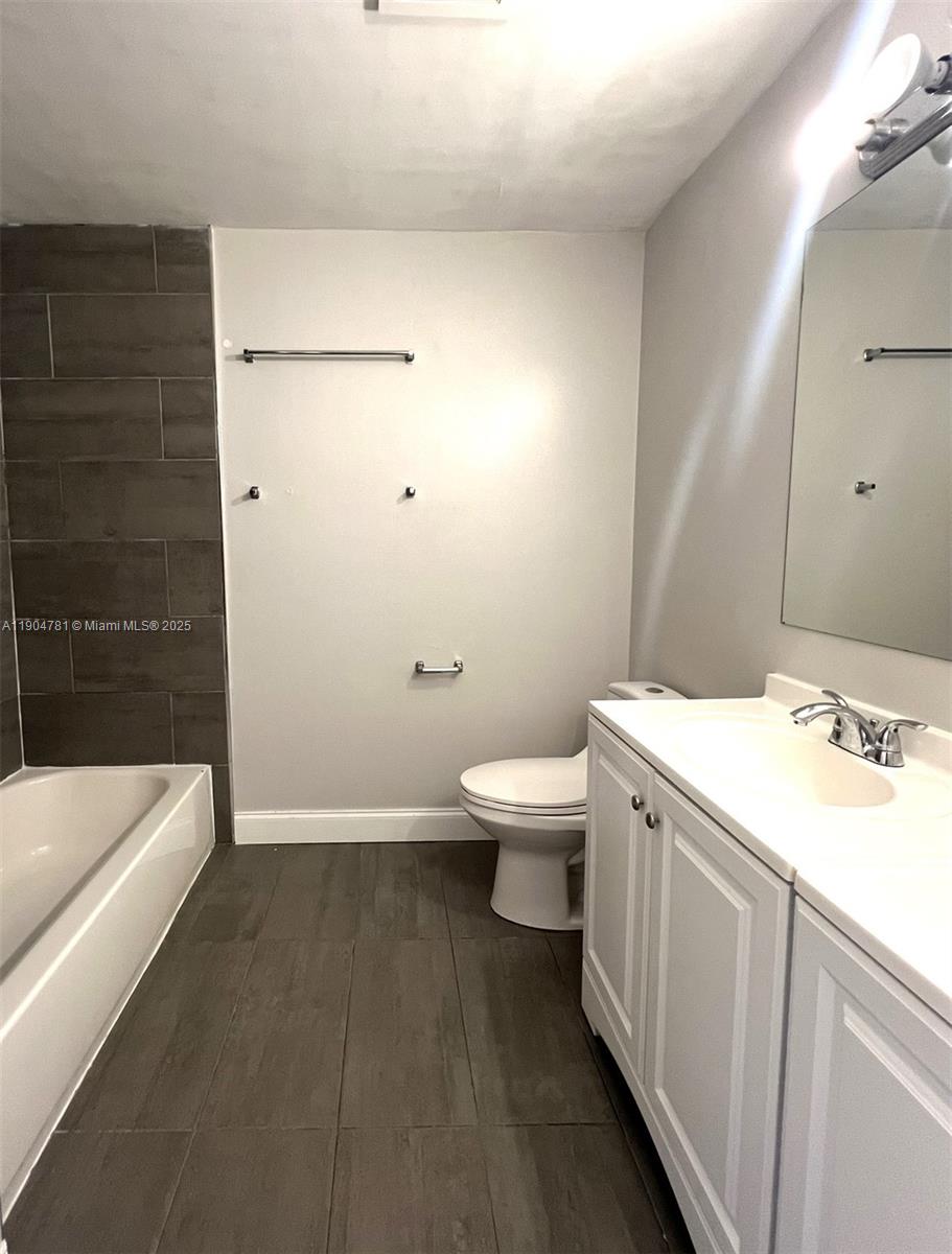 TOWNHOUSES AT JACARANDA C - Residential Lease