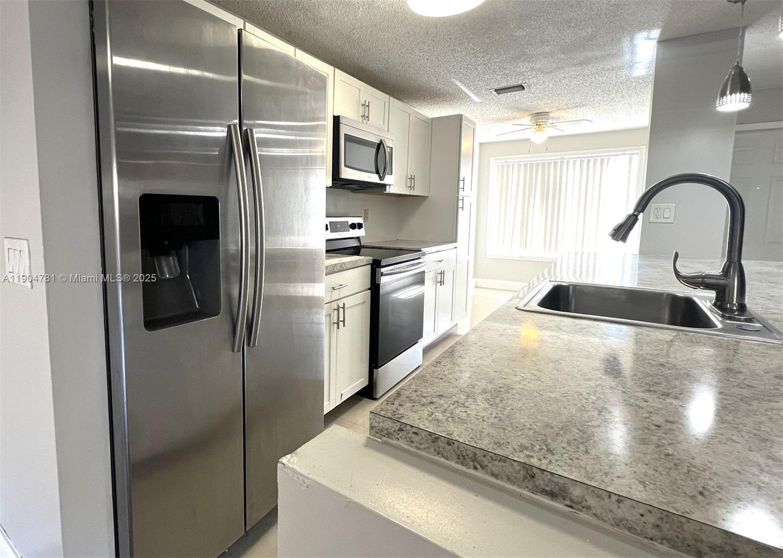 TOWNHOUSES AT JACARANDA C - Residential Lease