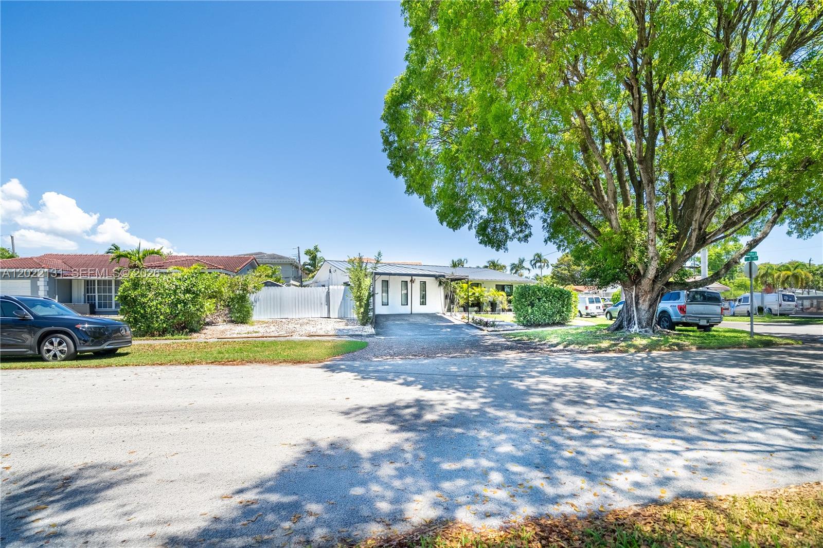 SUNNY ACRES - Residential