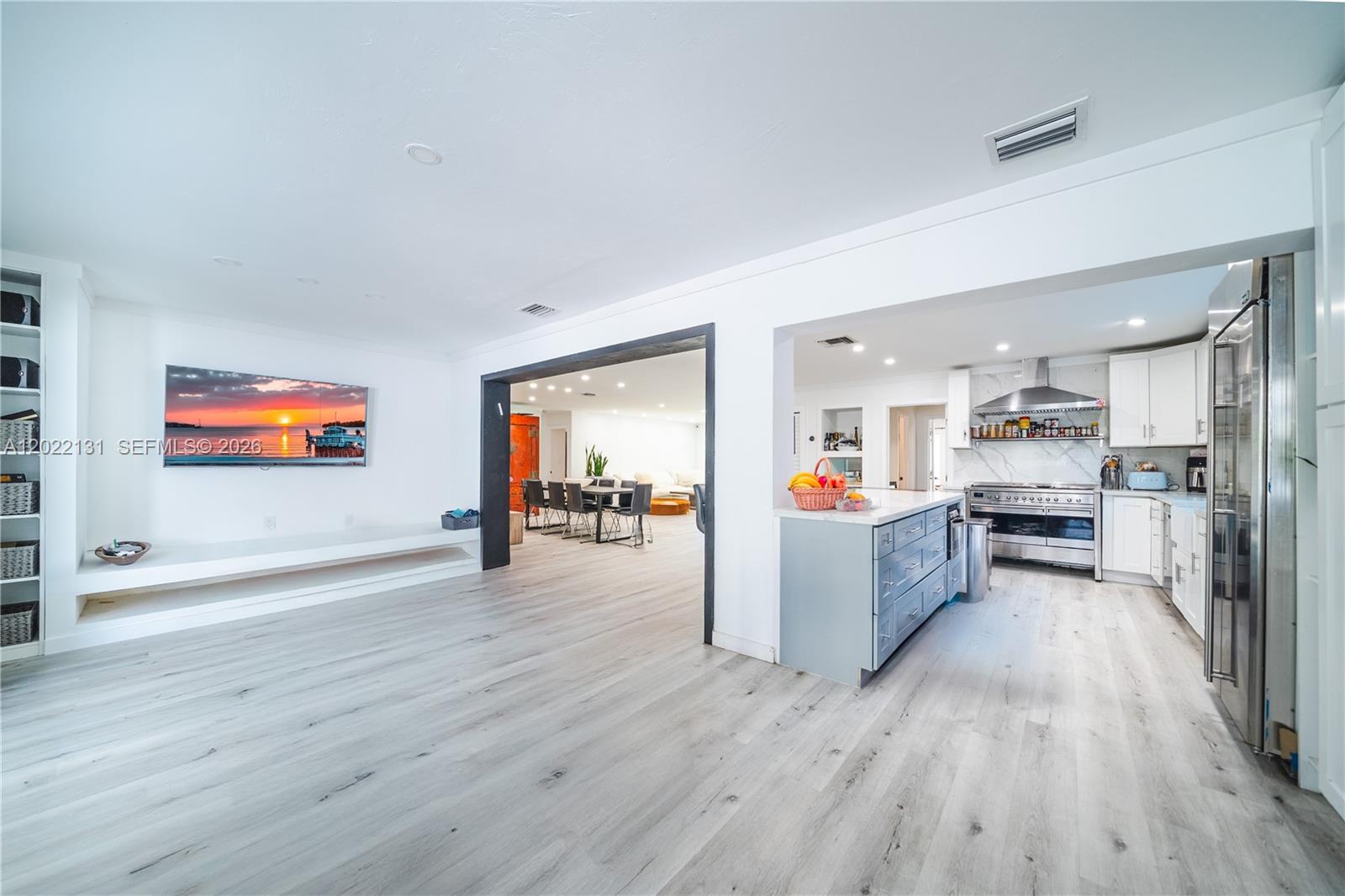 SUNNY ACRES - Residential