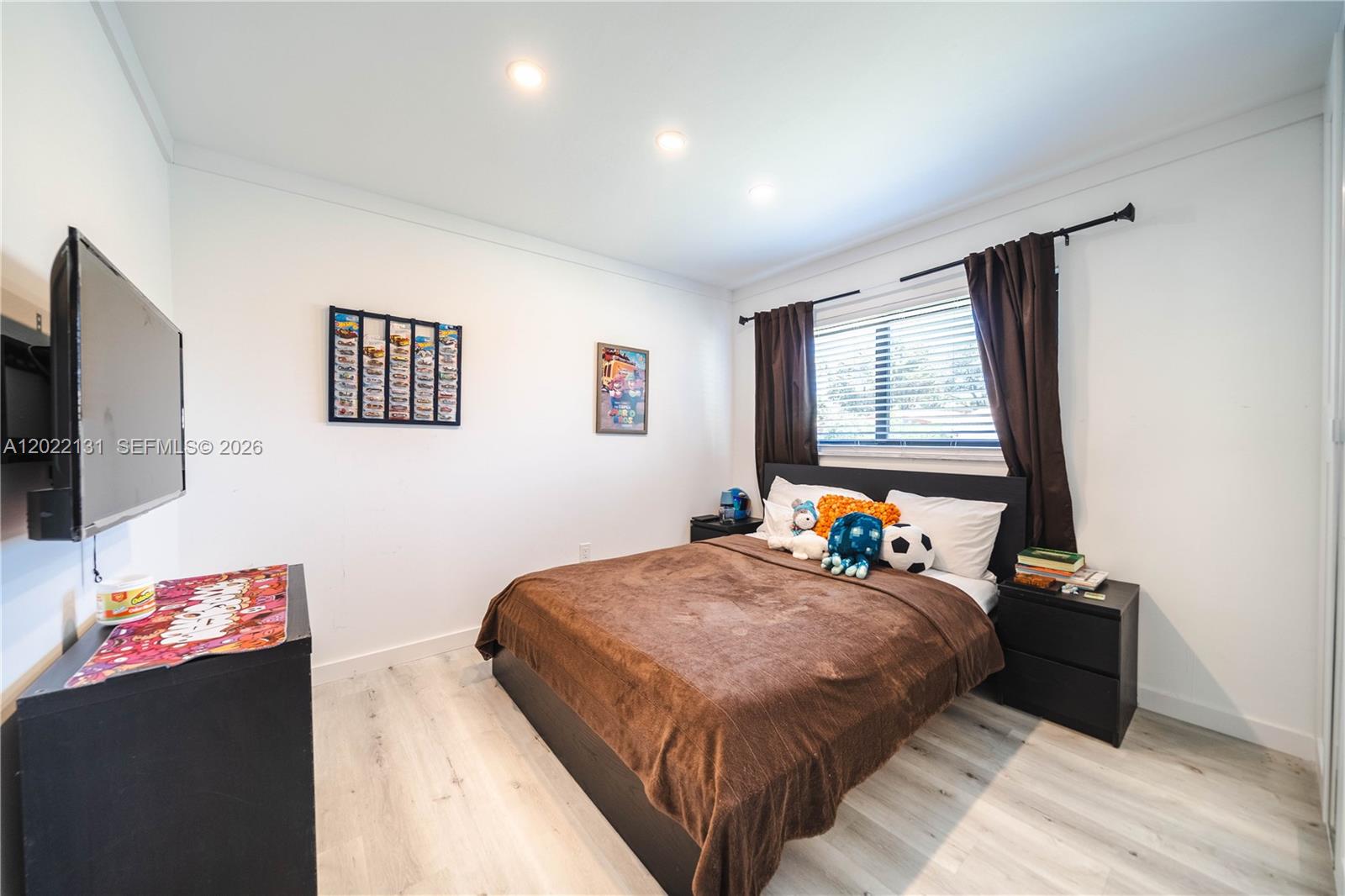 SUNNY ACRES - Residential