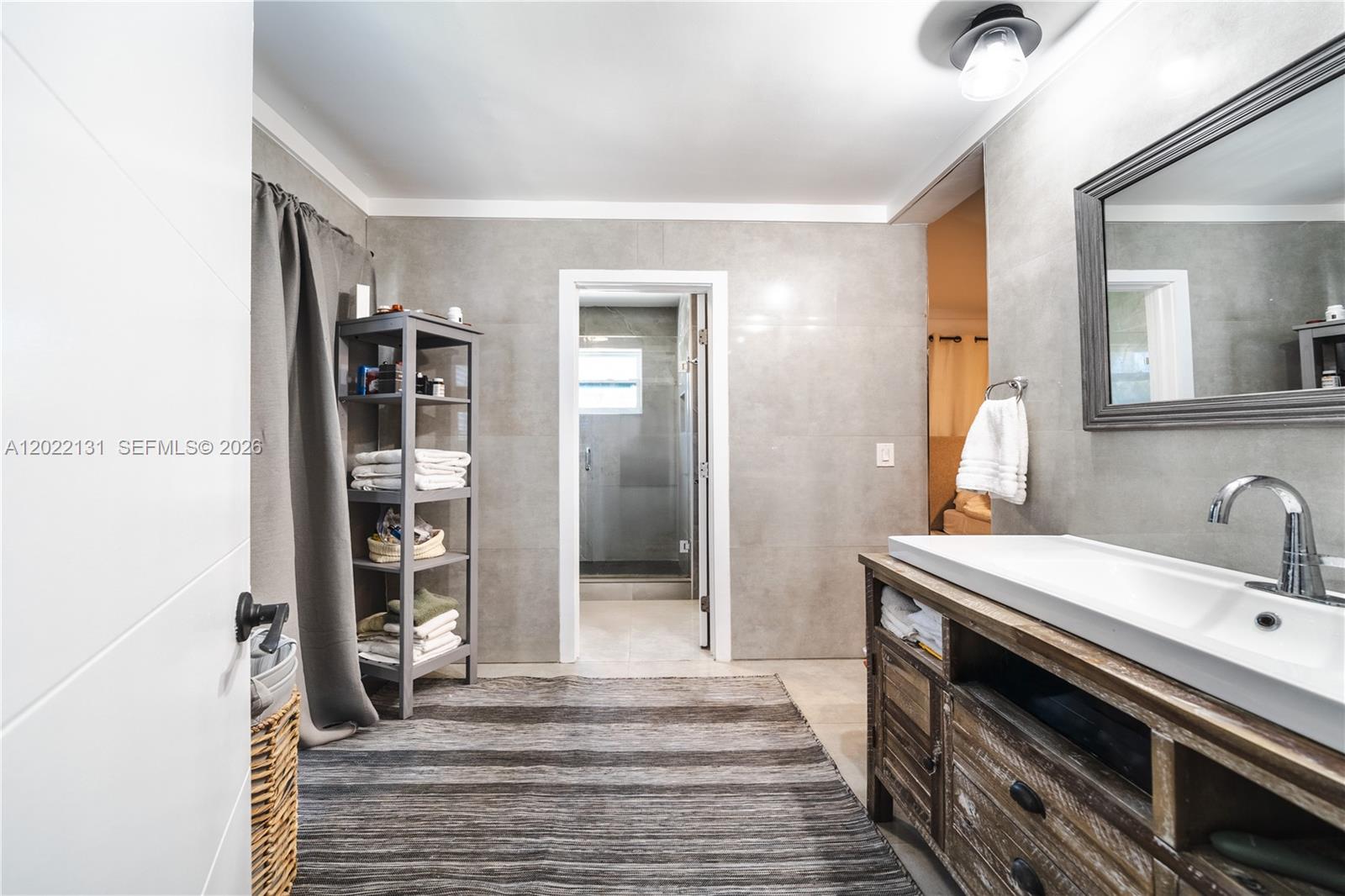 SUNNY ACRES - Residential