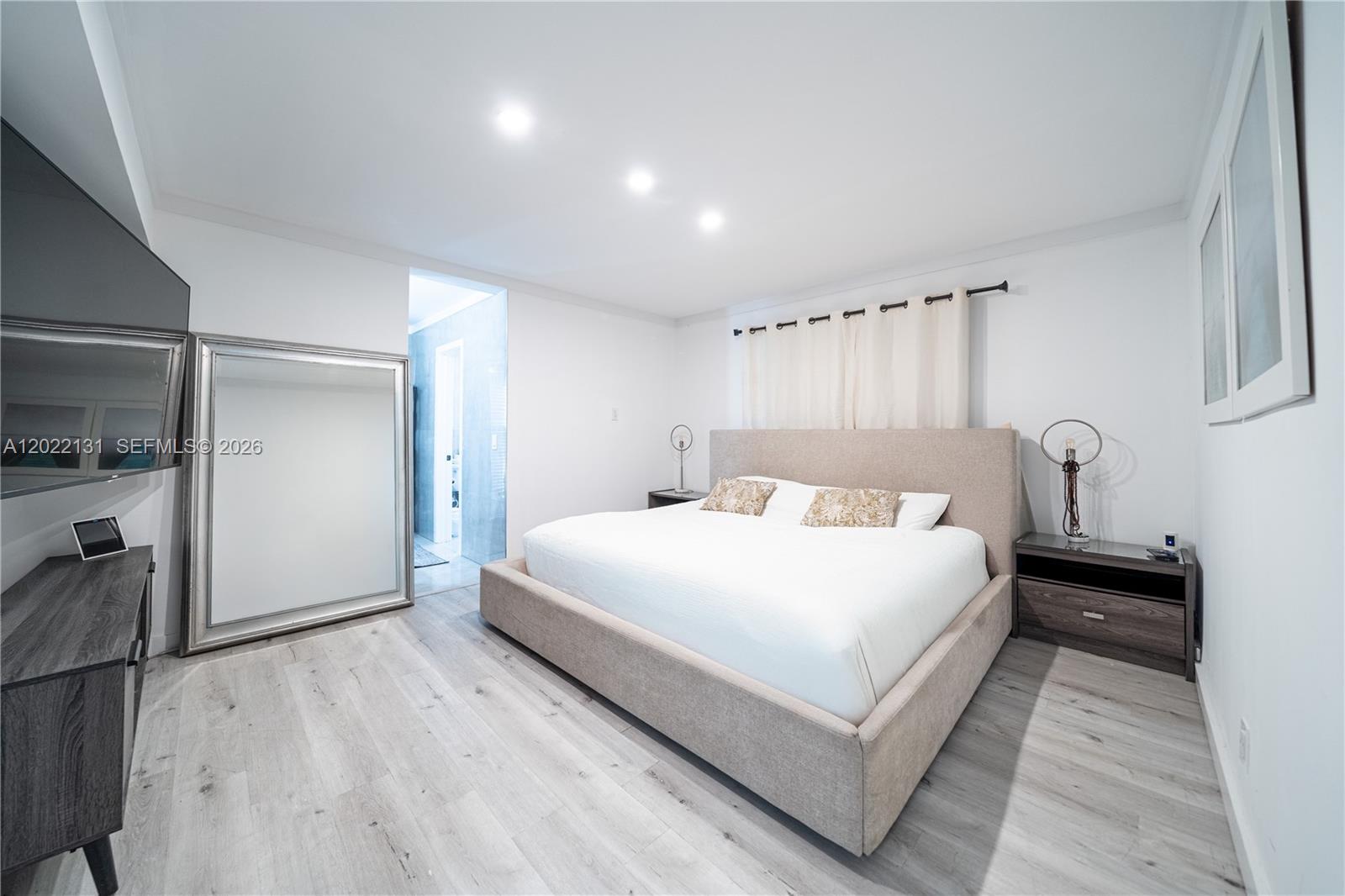SUNNY ACRES - Residential