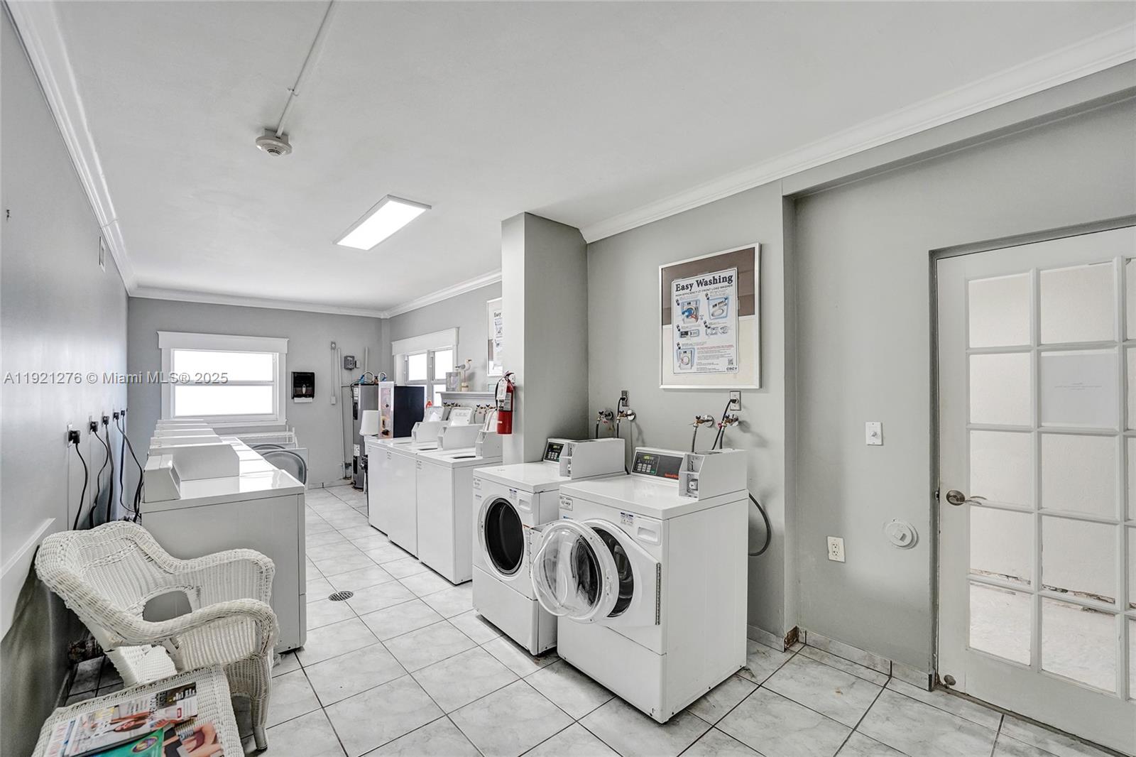 WELLINGTON TOWERS CONDO - Residential