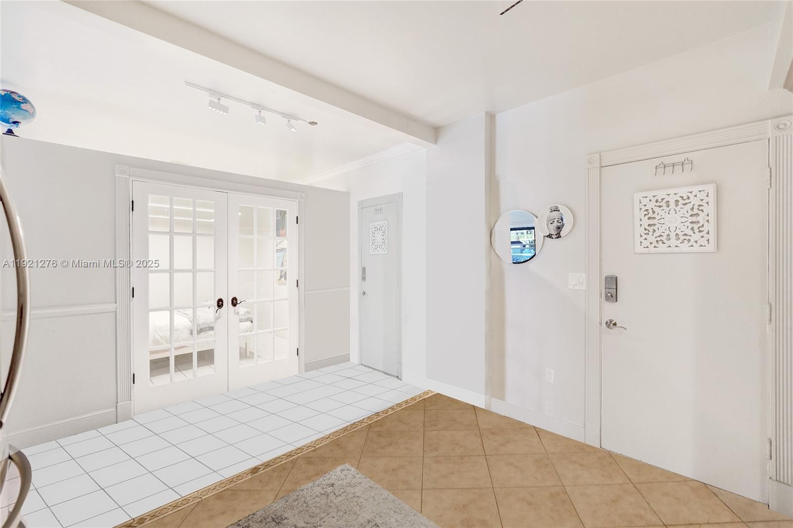 WELLINGTON TOWERS CONDO - Residential