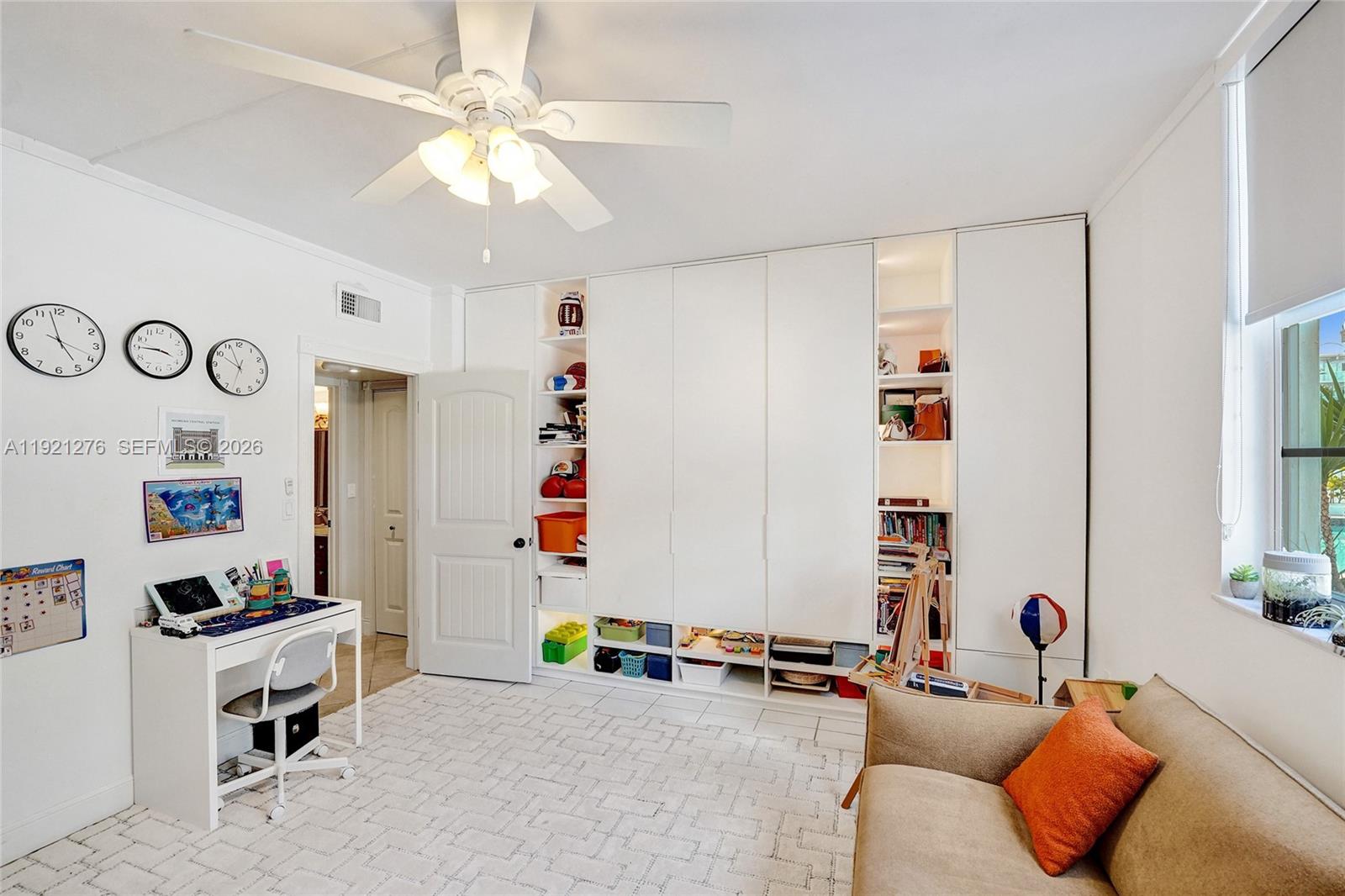 WELLINGTON TOWERS CONDO - Residential