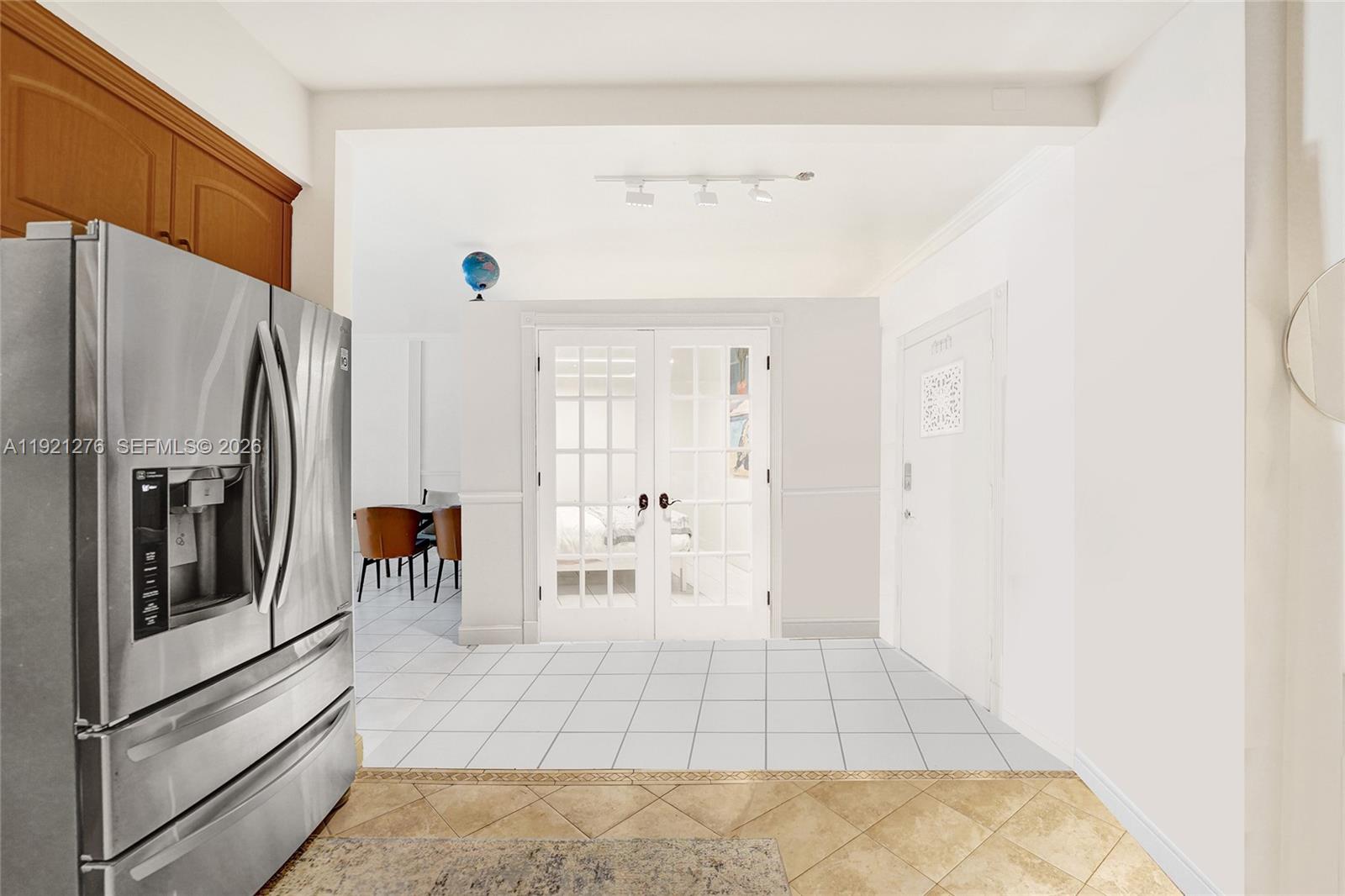 WELLINGTON TOWERS CONDO - Residential