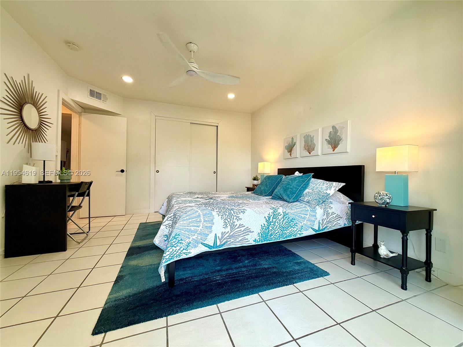 WATERWAY @ HOLLYWOOD BEAC - Residential