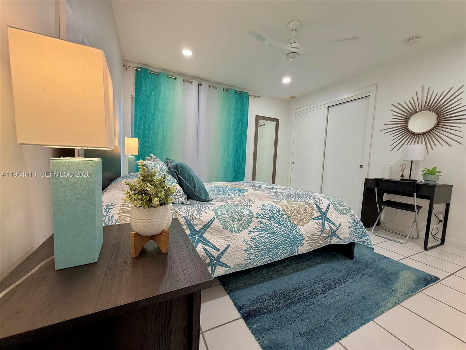 WATERWAY @ HOLLYWOOD BEAC - Residential