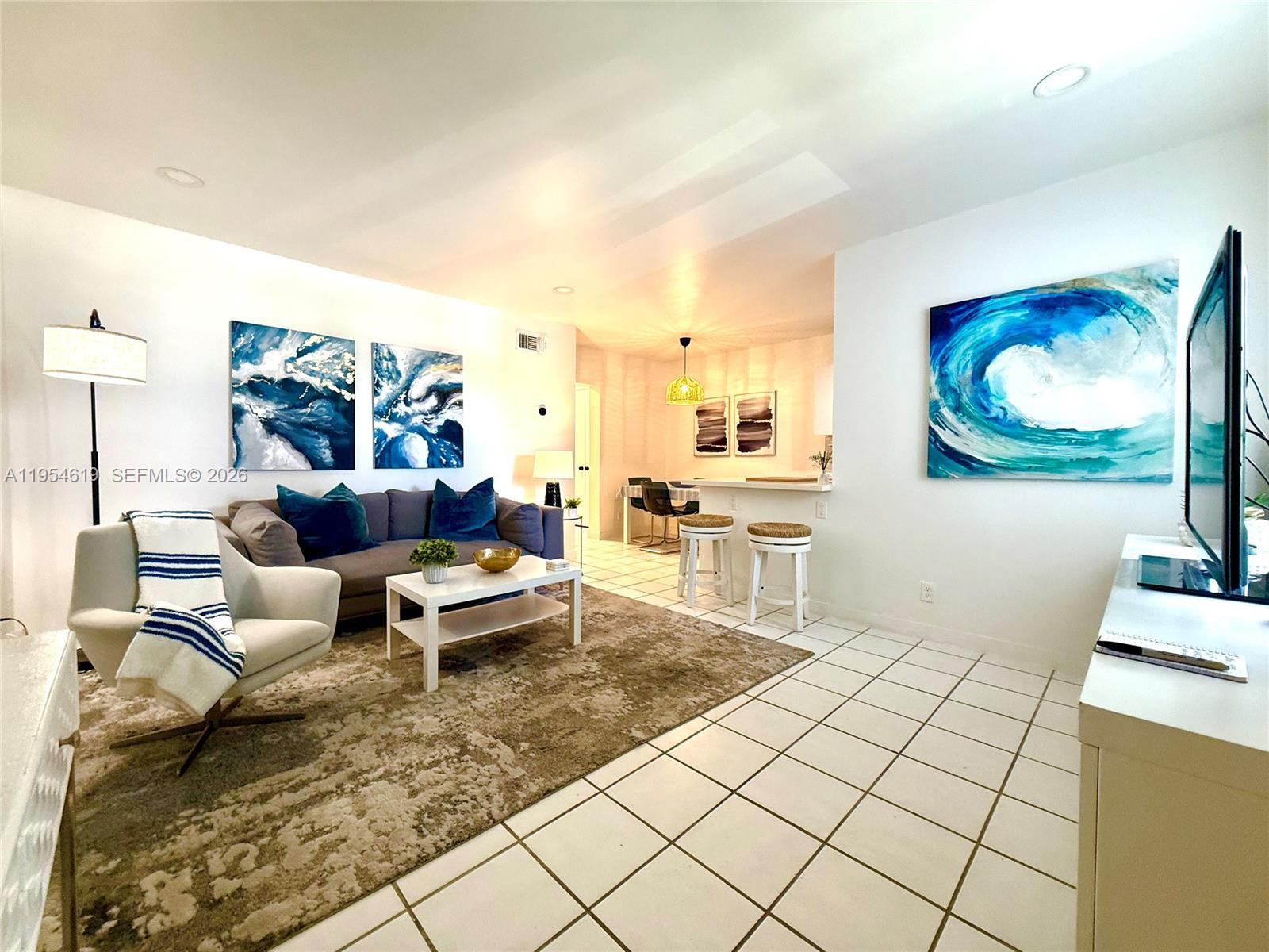 WATERWAY @ HOLLYWOOD BEAC - Residential