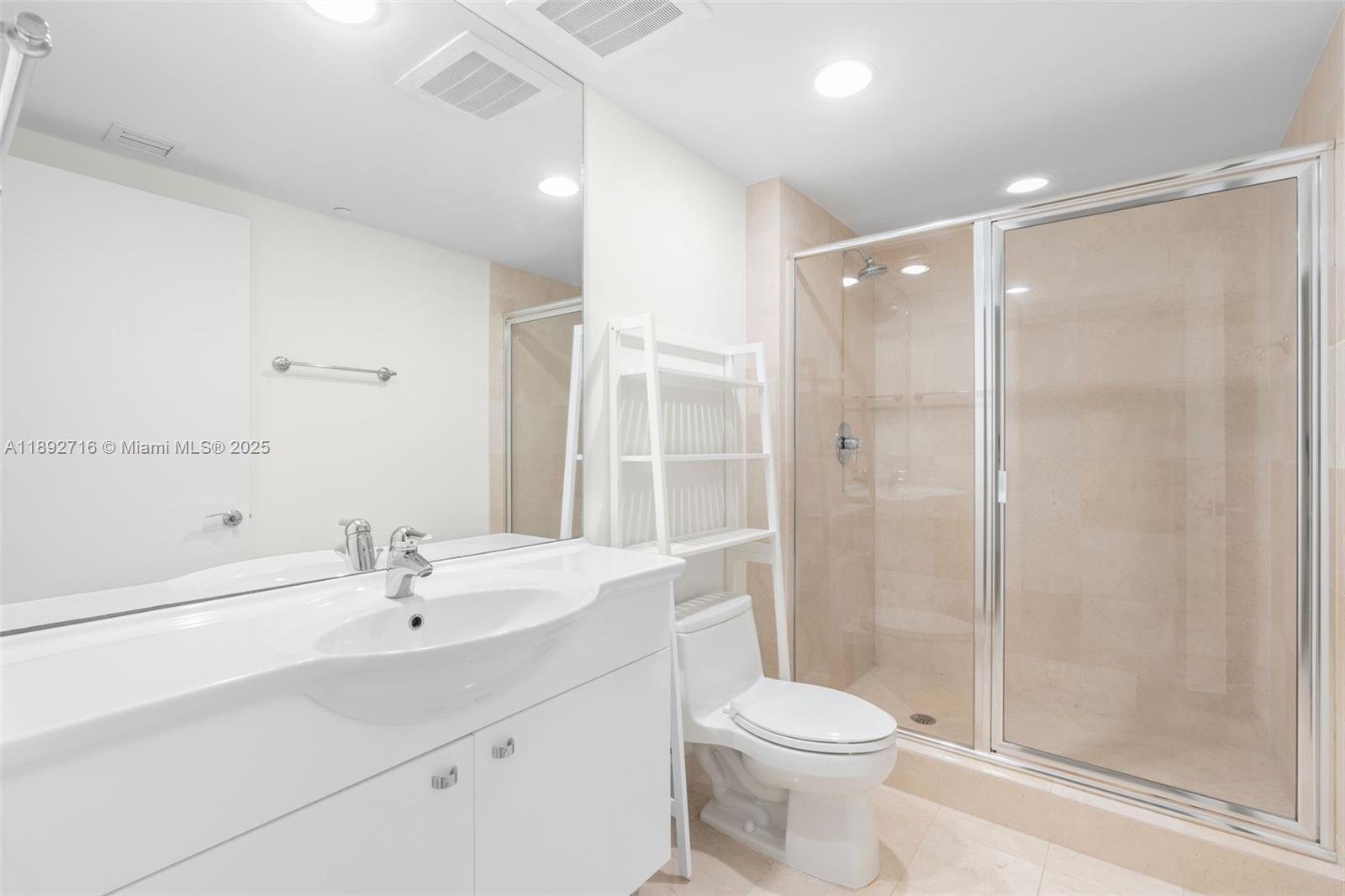 BEACH CLUB CONDO - Residential