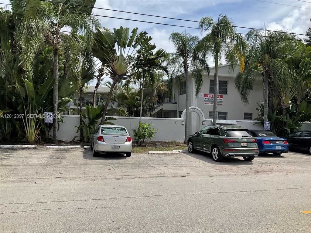 Photo of 510 SE 9th St #5, Fort Lauderdale, FL 33316 (MLS # A12012097)