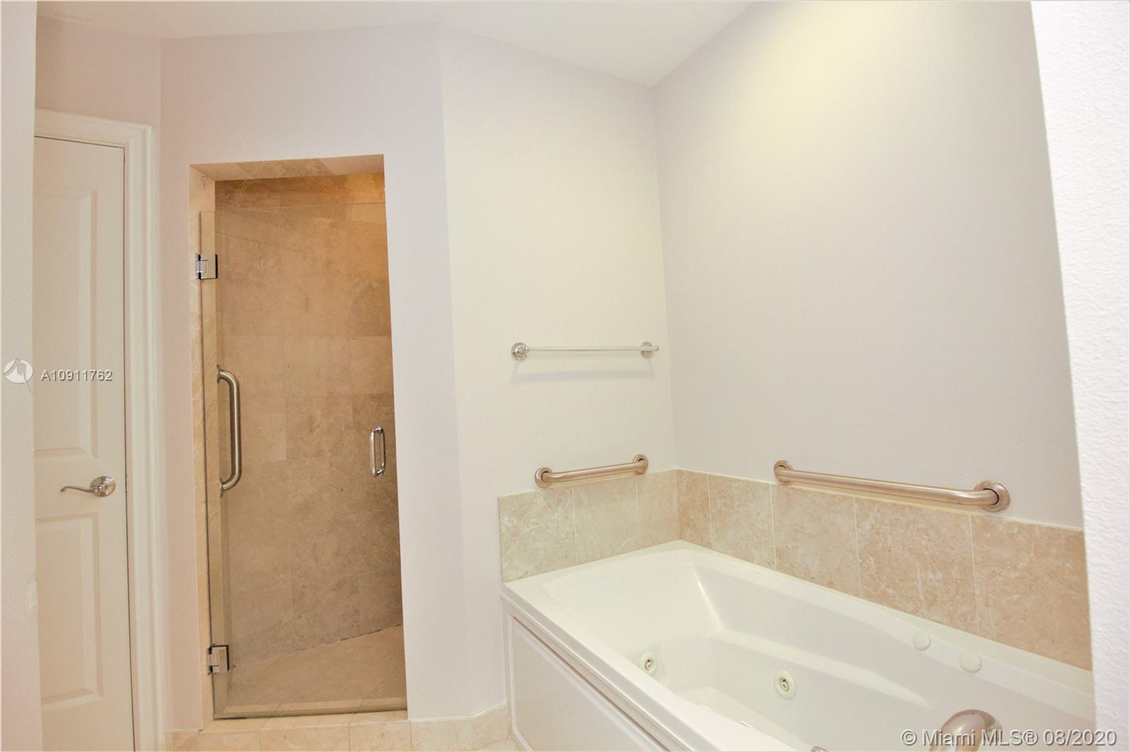 WESTON 55 PLUS CONDO - Residential Lease