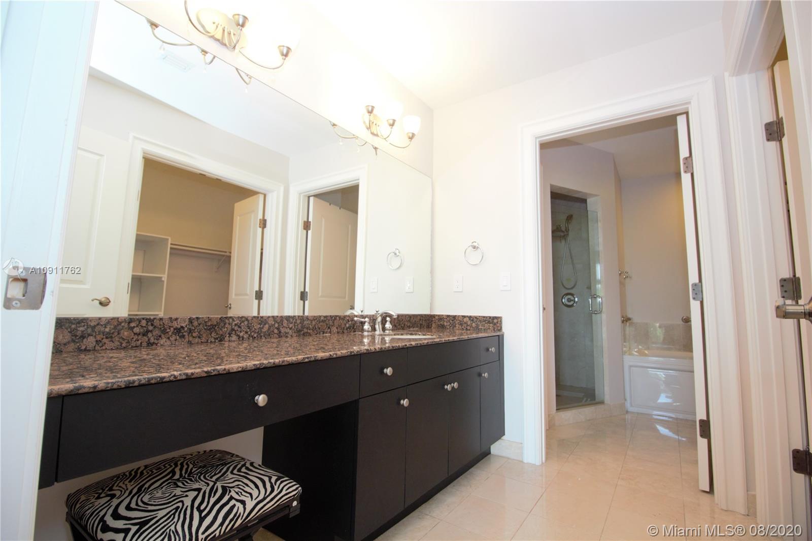 WESTON 55 PLUS CONDO - Residential Lease